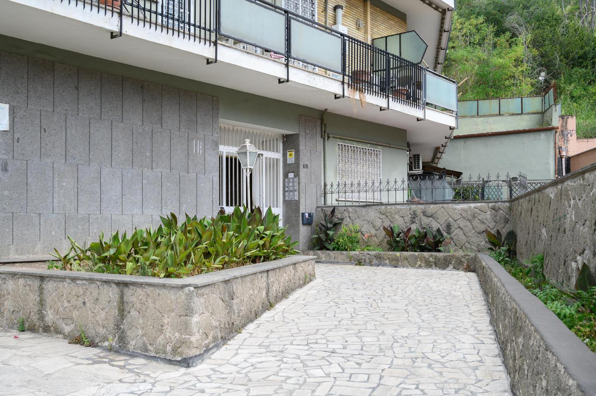 Apartment Isola Di Arturo